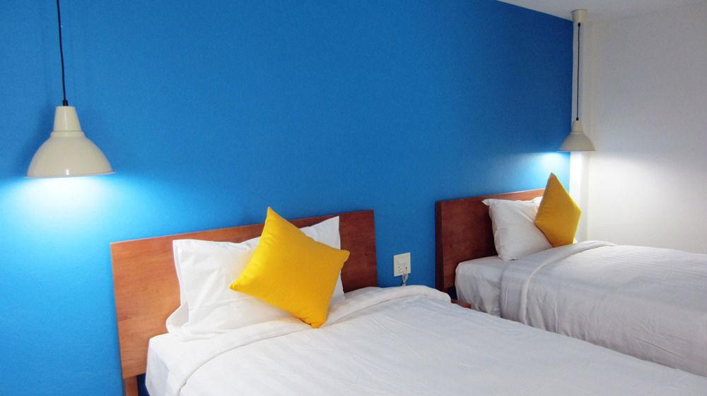 Tiya House Rooms & Cafe Краби Экстерьер фото